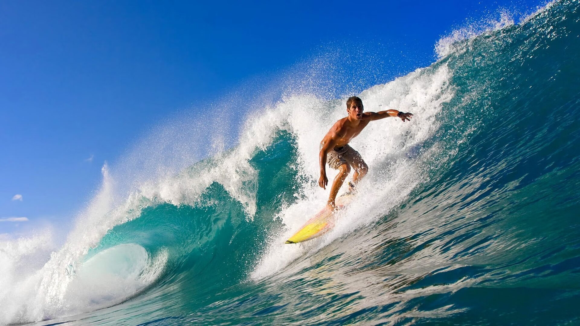 水球比赛比利时女队配合默契，女子水球小组赛中国6比7美国