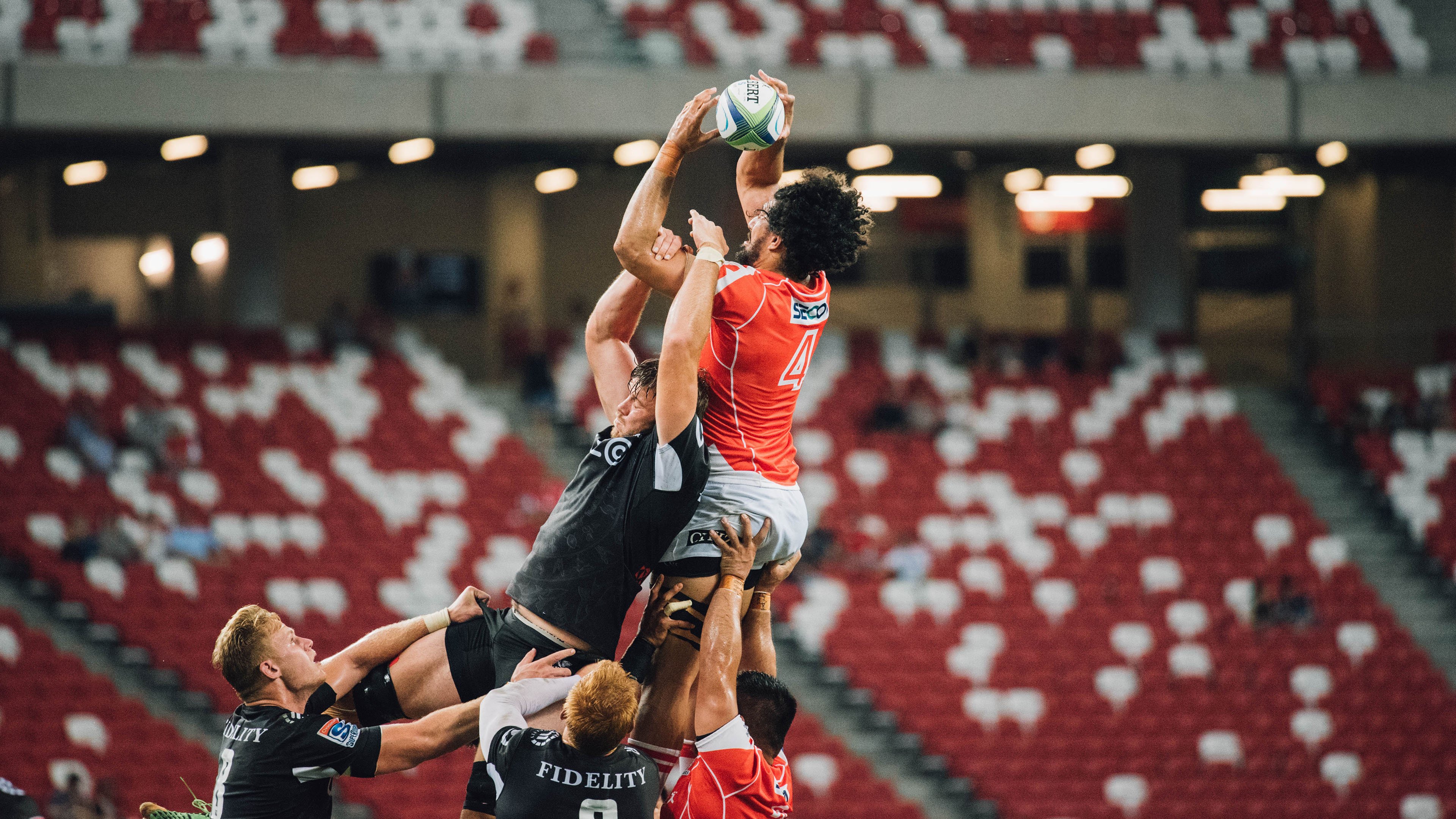 开云全站下载-国内外裁判培训交流推动执法水准全面提升，境外裁判